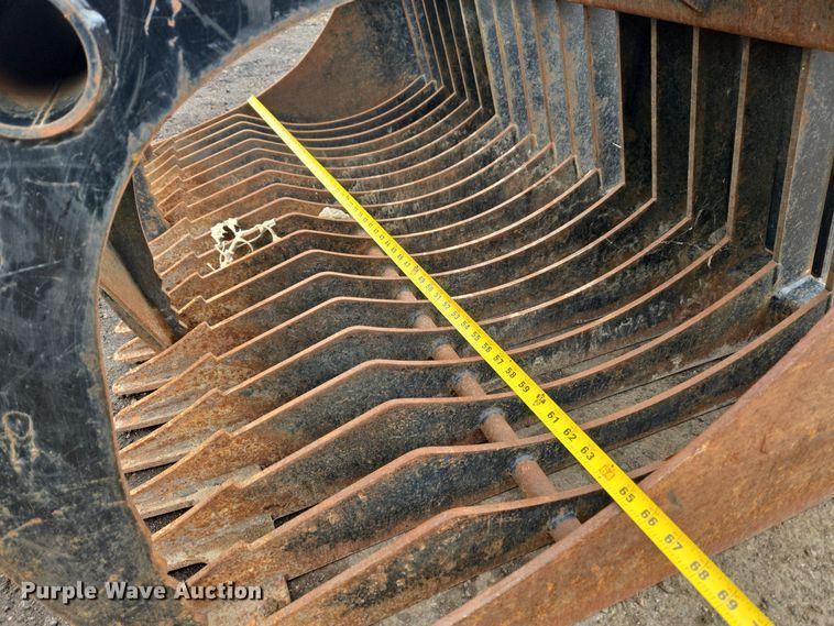 image for item ER5002 Stinger RG66 skid steer grapple bucket