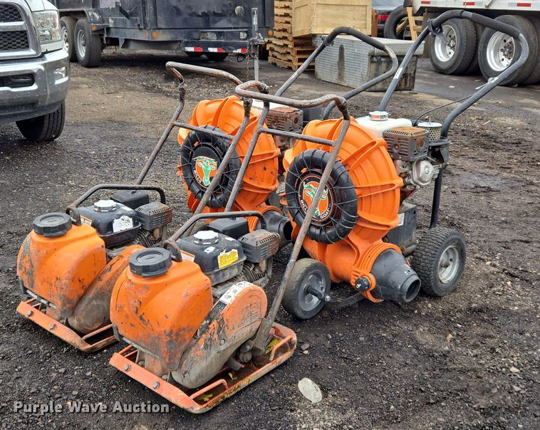 image for item ER5005 Mikasa MVC-82VHW plate compactor