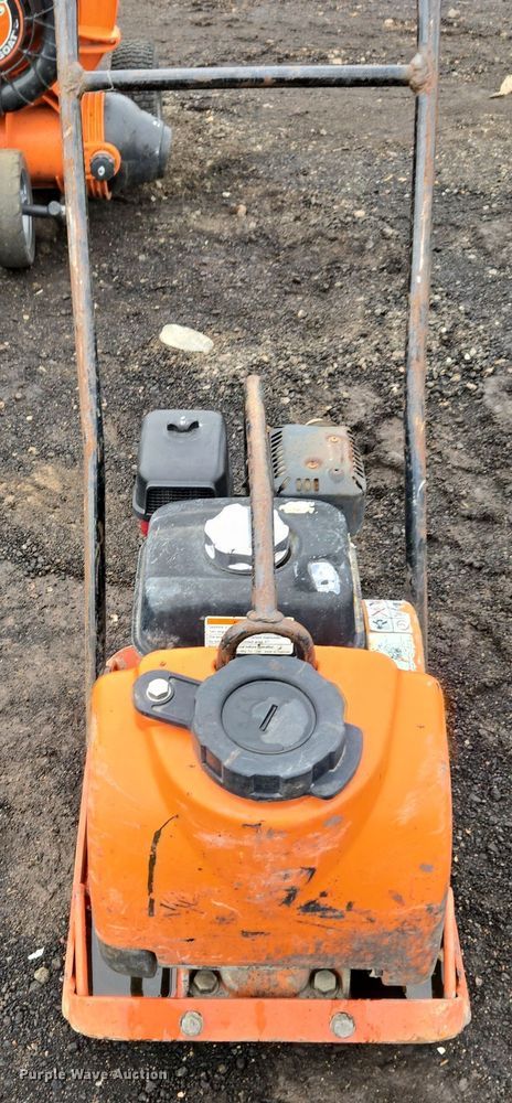 image for item ER5005 Mikasa MVC-82VHW plate compactor