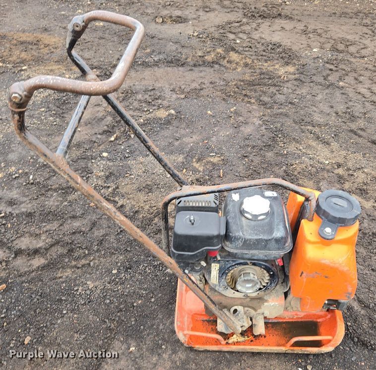 image for item ER5005 Mikasa MVC-82VHW plate compactor