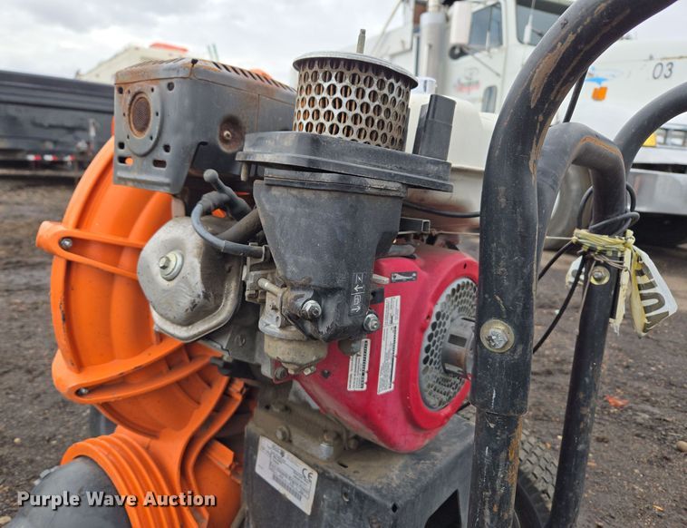 image for item ER5005 Mikasa MVC-82VHW plate compactor