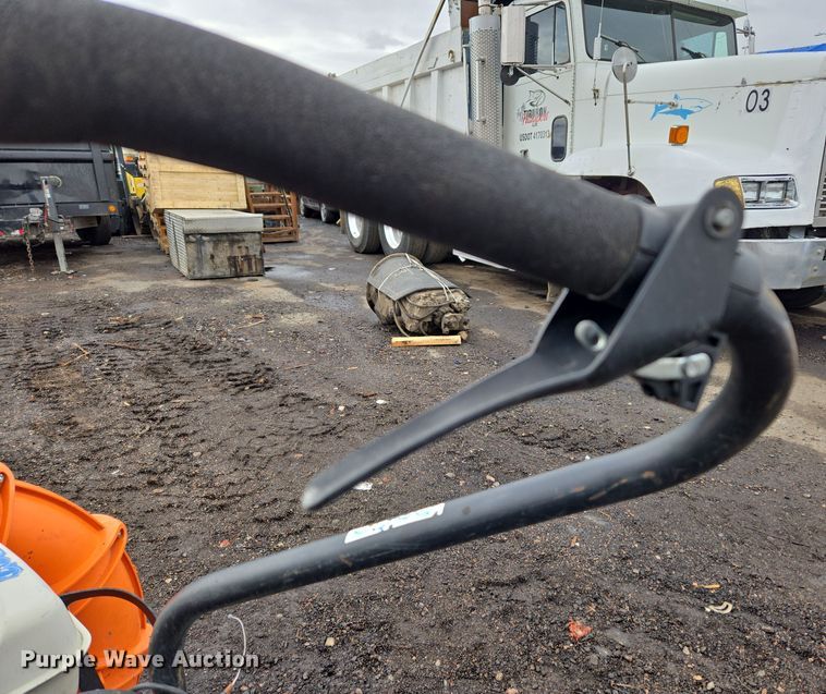 image for item ER5005 Mikasa MVC-82VHW plate compactor