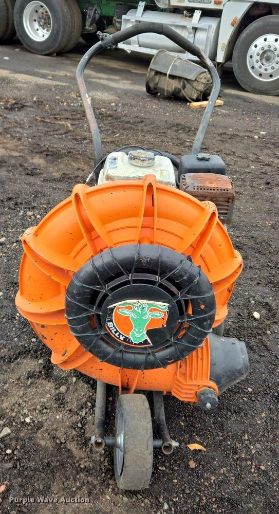 image for item ER5005 Mikasa MVC-82VHW plate compactor