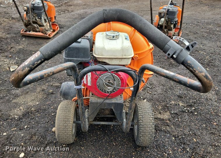 image for item ER5005 Mikasa MVC-82VHW plate compactor