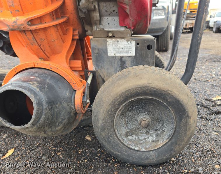 image for item ER5005 Mikasa MVC-82VHW plate compactor