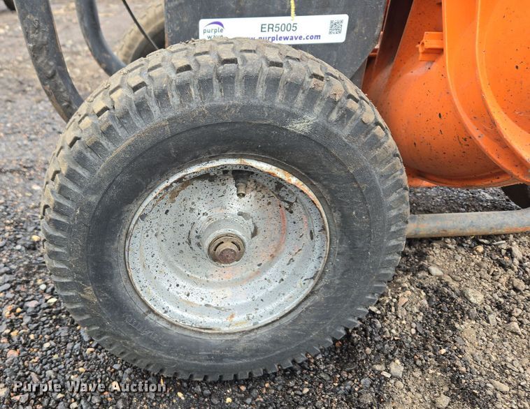 image for item ER5005 Mikasa MVC-82VHW plate compactor