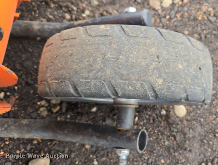 image for item ER5005 Mikasa MVC-82VHW plate compactor