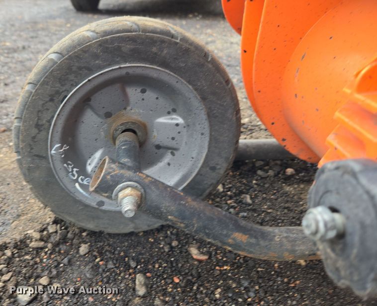 image for item ER5005 Mikasa MVC-82VHW plate compactor