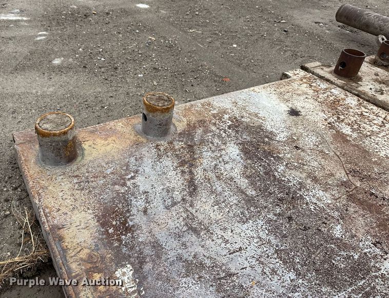 image for item ER8184 Trench shores