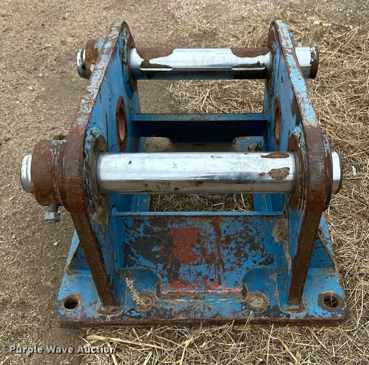 image for item ER8190 SUI Manufacturing  UMB316 breaker adapter plate