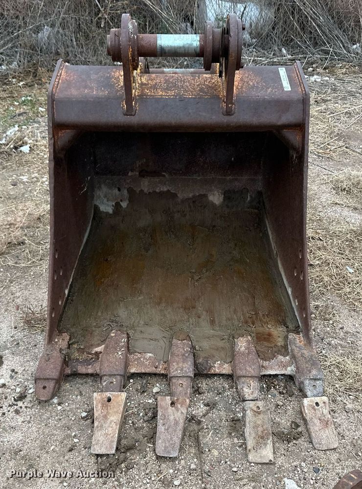 image for item ER8193 Central Aerators Inc bucket