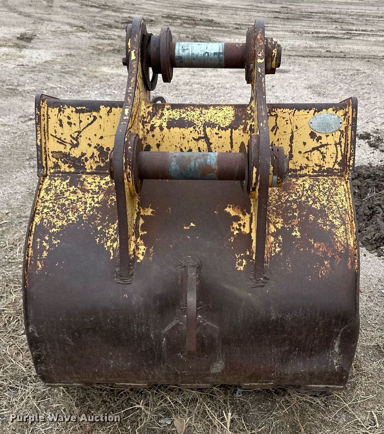 image for item ER8193 Central Aerators Inc bucket