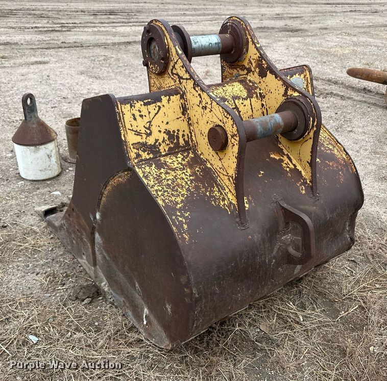 image for item ER8193 Central Aerators Inc bucket