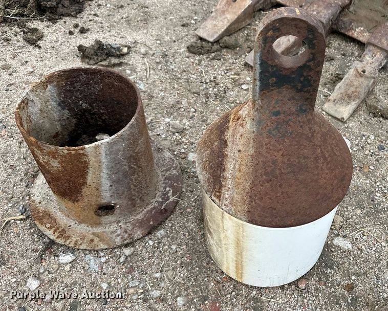 image for item ER8193 Central Aerators Inc bucket