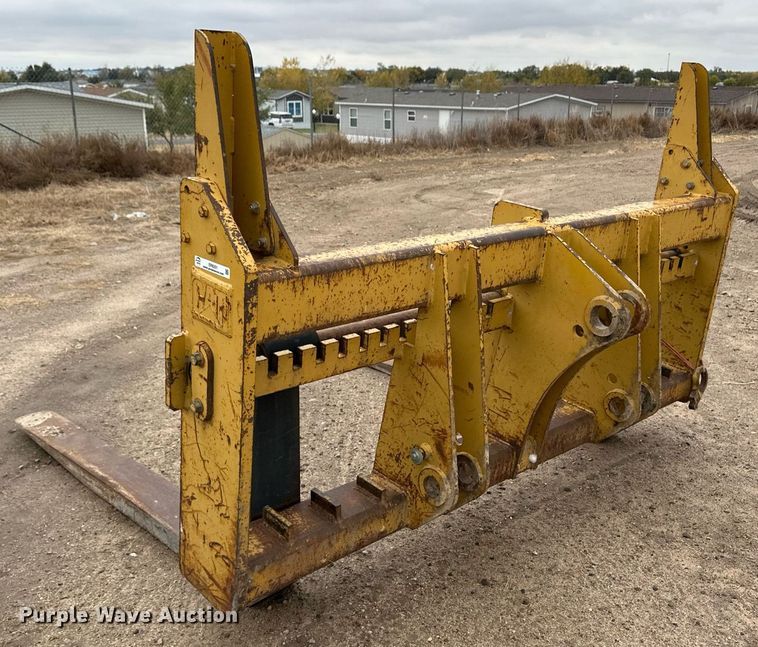 image for item ER8201 Caterpillar wheel loader forks