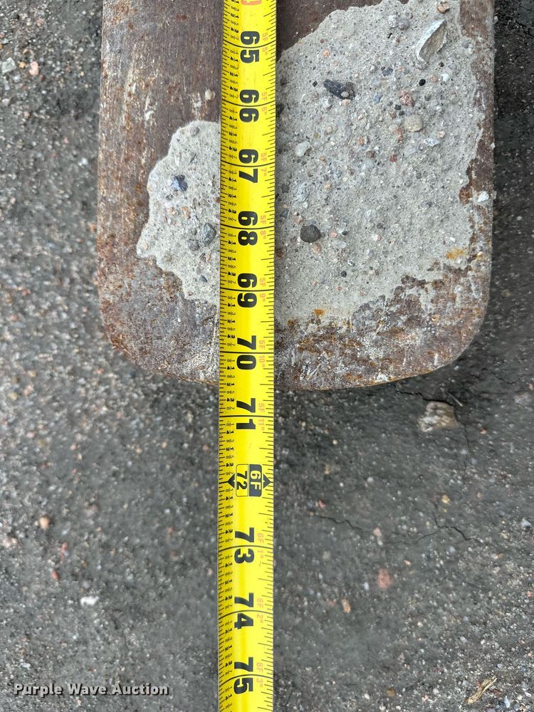 image for item ER8201 Caterpillar wheel loader forks