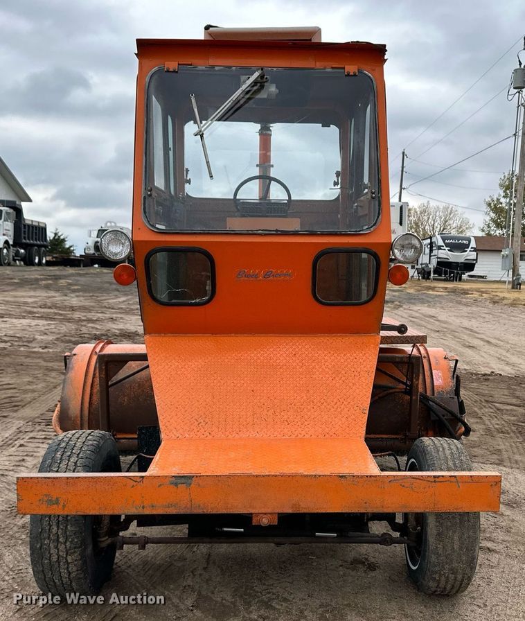 image for item ER8202 Broce Broom RJ300 broom