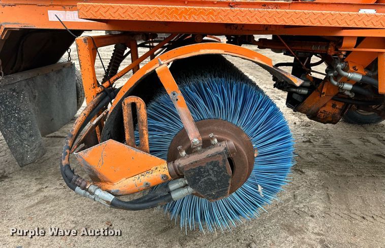 image for item ER8202 Broce Broom RJ300 broom