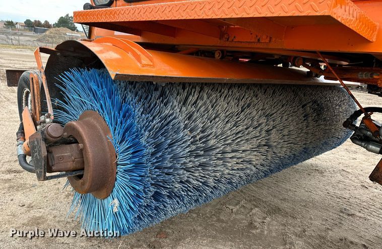 image for item ER8202 Broce Broom RJ300 broom