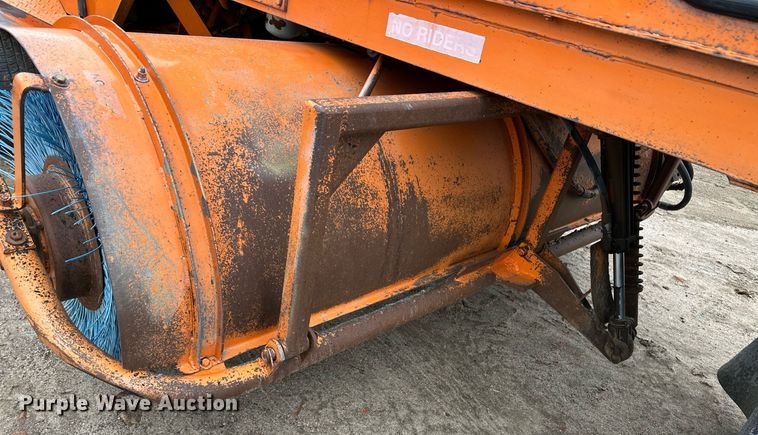 image for item ER8202 Broce Broom RJ300 broom