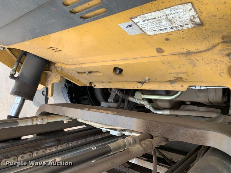 image for item JT9668 Caterpillar  DP40N forklift