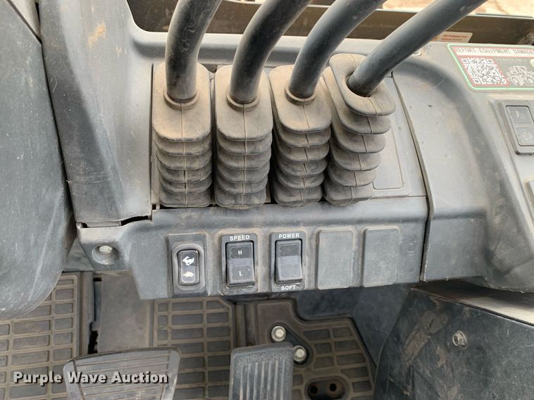 image for item JT9668 Caterpillar  DP40N forklift