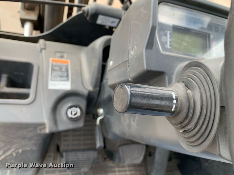 image for item JT9668 Caterpillar  DP40N forklift