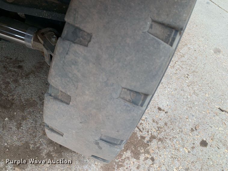 image for item JT9668 Caterpillar  DP40N forklift