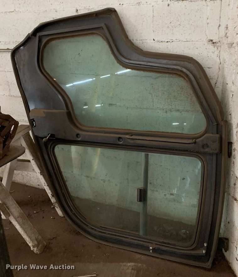 image for item JT9668 Caterpillar  DP40N forklift