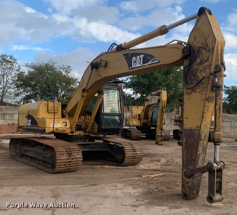 image for item JT9672 2005 Caterpillar  320C L excavator