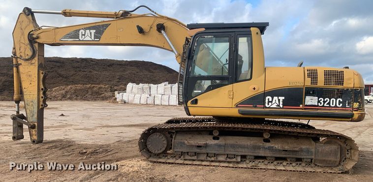 image for item JT9672 2005 Caterpillar  320C L excavator