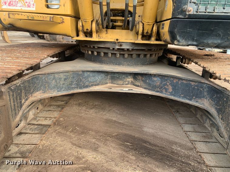 image for item JT9672 2005 Caterpillar  320C L excavator