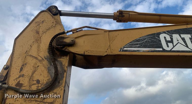 image for item JT9672 2005 Caterpillar  320C L excavator