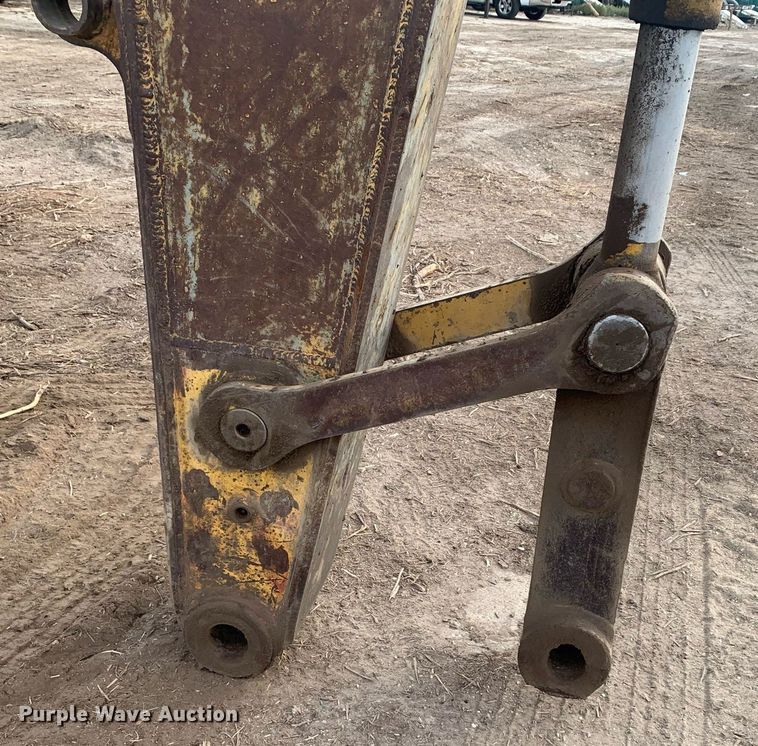 image for item JT9672 2005 Caterpillar  320C L excavator