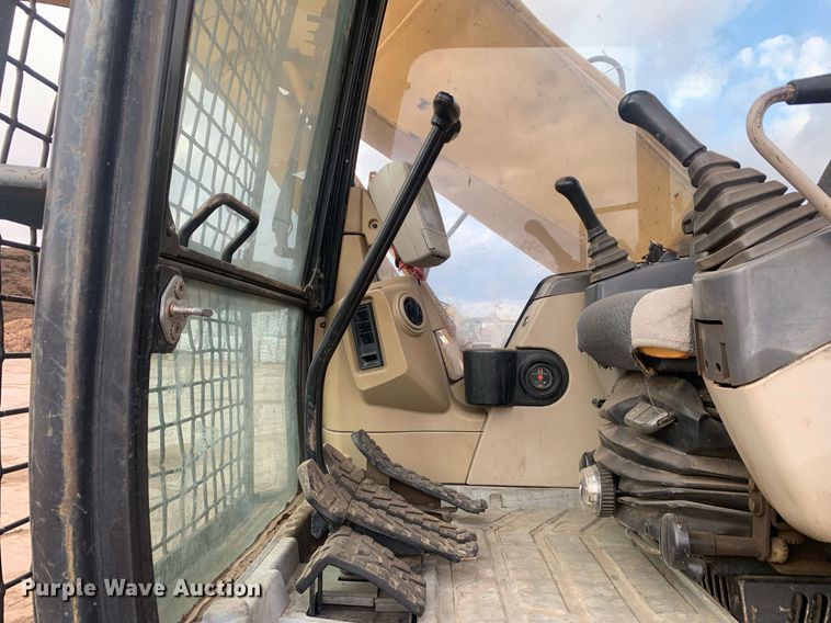 image for item JT9672 2005 Caterpillar  320C L excavator