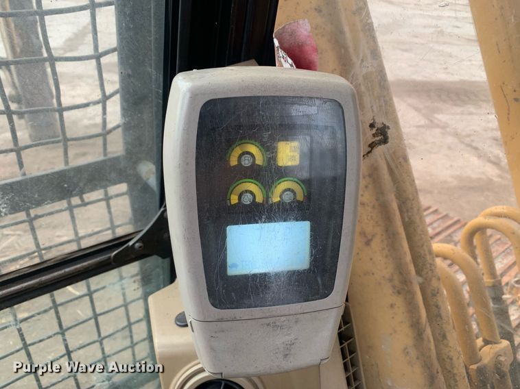 image for item JT9672 2005 Caterpillar  320C L excavator