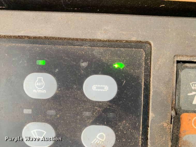 image for item JT9672 2005 Caterpillar  320C L excavator