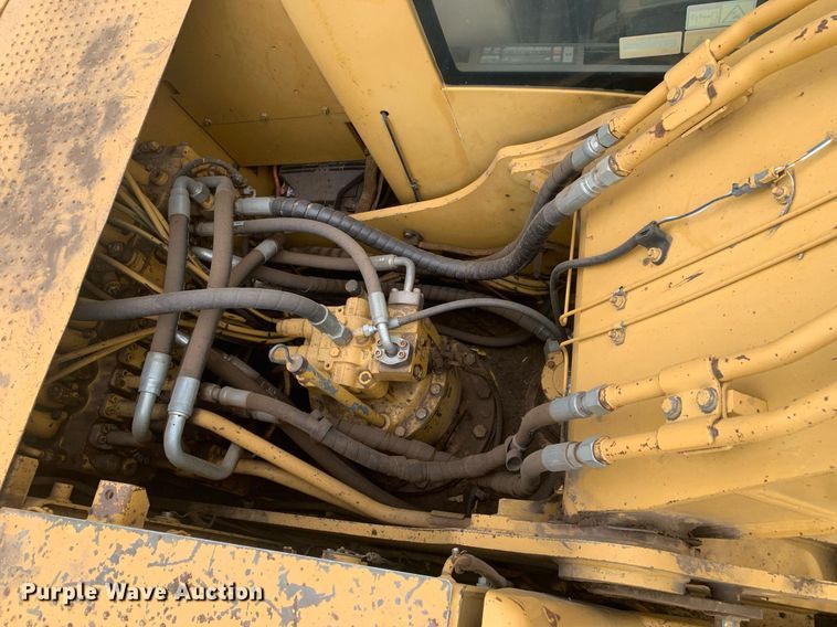 image for item JT9672 2005 Caterpillar  320C L excavator