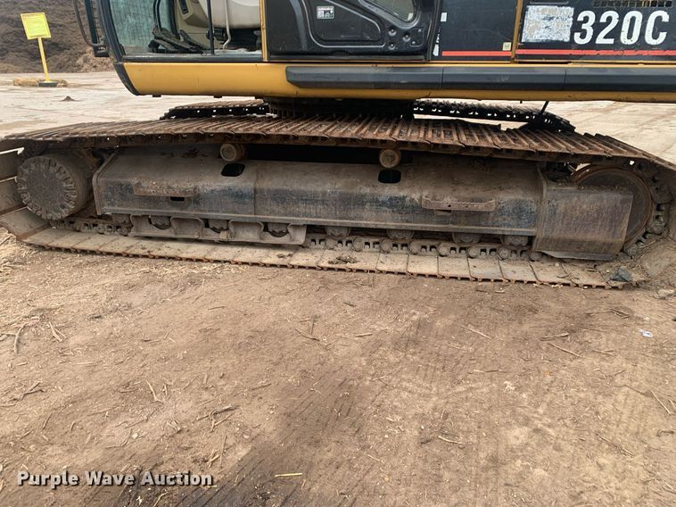 image for item JT9672 2005 Caterpillar  320C L excavator
