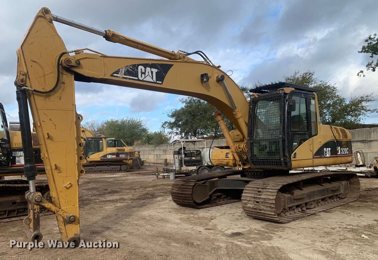 image for item JT9673 2004 Caterpillar  320C L excavator
