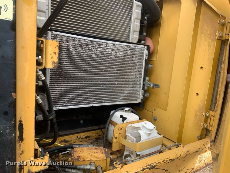 image for item JT9673 2004 Caterpillar  320C L excavator