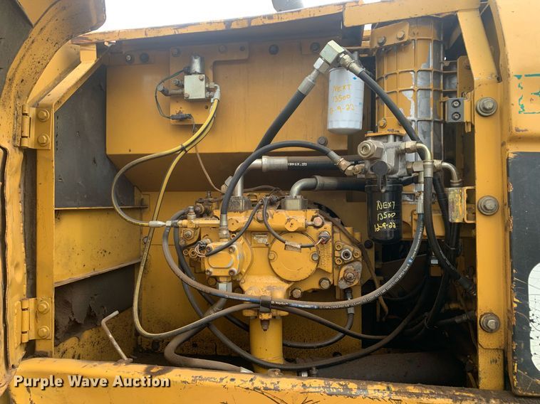 image for item JT9673 2004 Caterpillar  320C L excavator