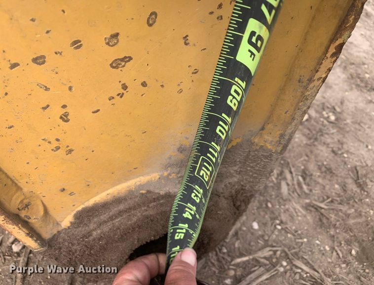 image for item JT9673 2004 Caterpillar  320C L excavator