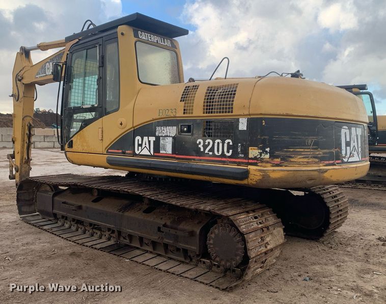 image for item JT9674 2004 Caterpillar  320C L excavator