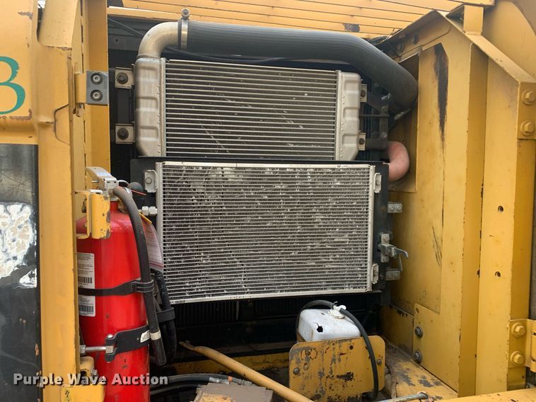 image for item JT9674 2004 Caterpillar  320C L excavator