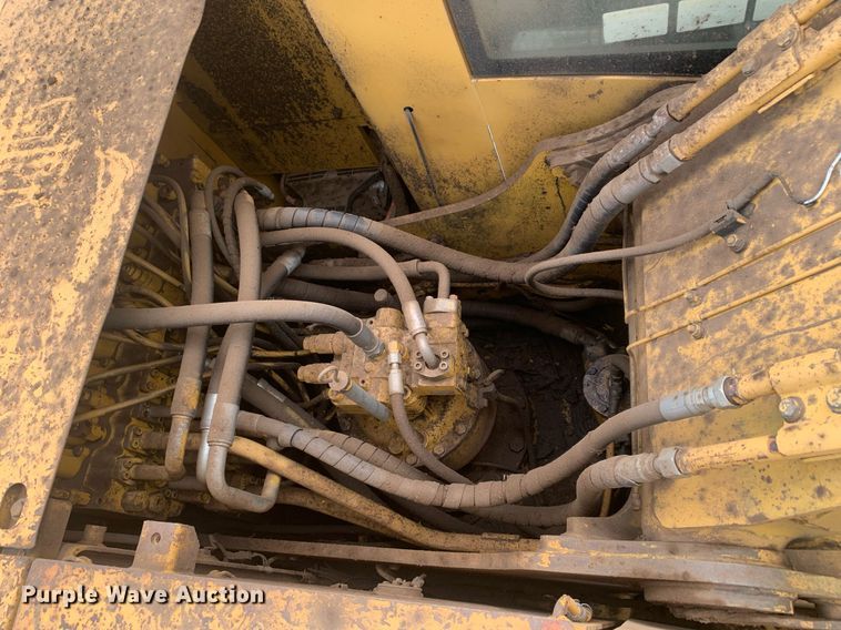 image for item JT9674 2004 Caterpillar  320C L excavator