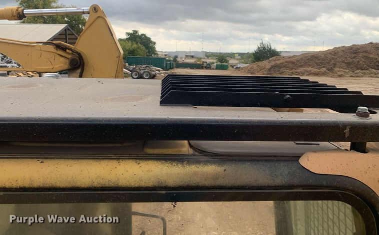 image for item JT9674 2004 Caterpillar  320C L excavator