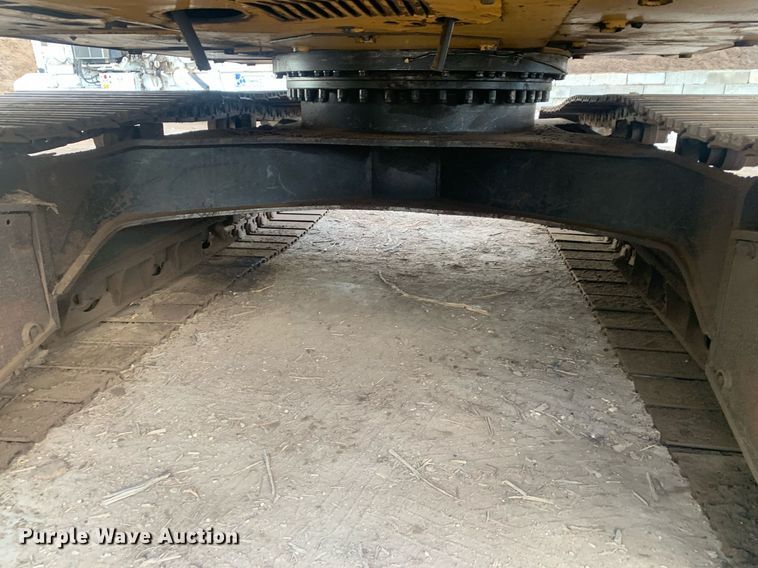 image for item JT9674 2004 Caterpillar  320C L excavator