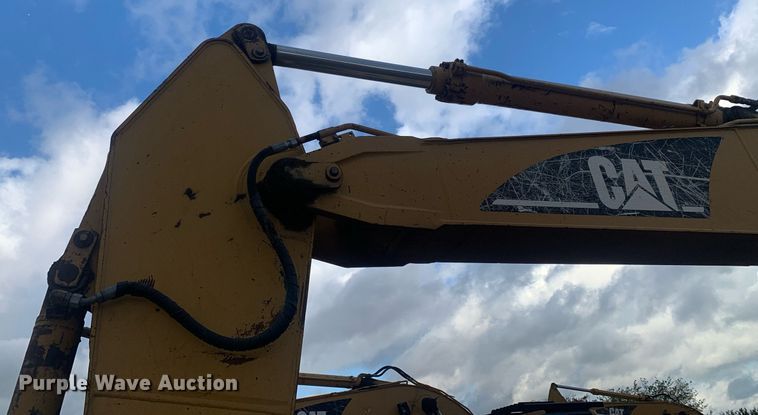 image for item JT9674 2004 Caterpillar  320C L excavator