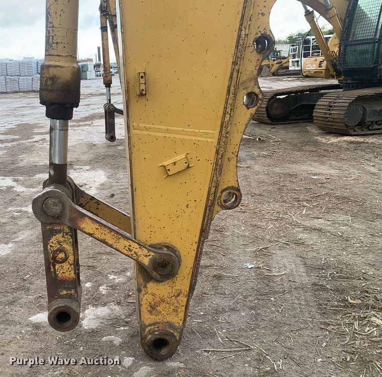 image for item JT9674 2004 Caterpillar  320C L excavator